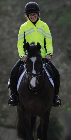 Weatherbeeta Reflective Lightweight Waterproof Jacket Hi Vis Yellow -Equestrian Equipment Shop 0014548 weatherbeeta reflective lightweight waterproof jacket hi vis yellow