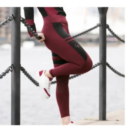 Chillout Rebrand Silicone Knee Legging Burgundy/Black